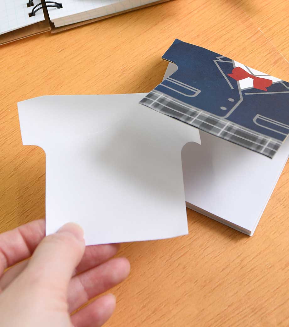 卒業記念品向け 【オリジナルデザイン】制服・ユニフォーム型ふせんイメージ